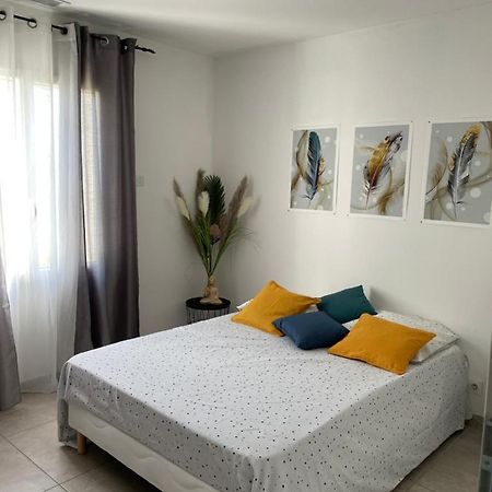 Chambre Avec Salle De Bain Privee Dans Villa Avec Garage Manosque Buitenkant foto